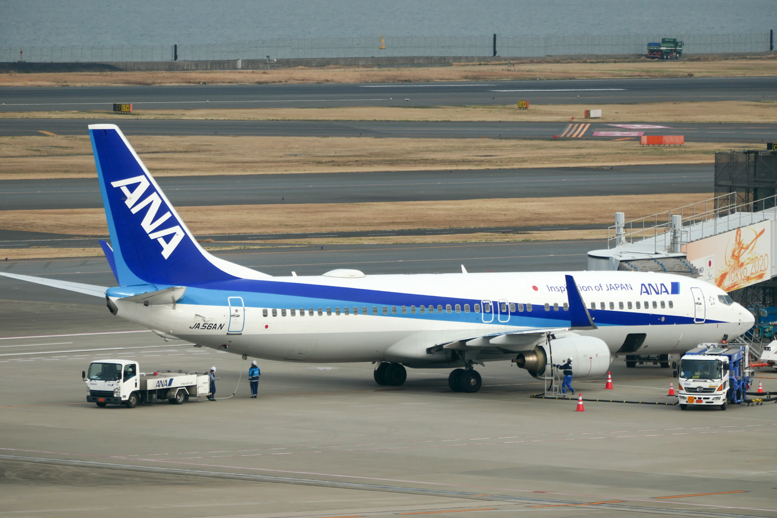 DC-TX2で羽田空港の飛行機